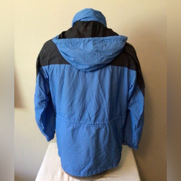 McKinley men’s aqua max jacket. Size 40 euro. - Picture 3 of 4
